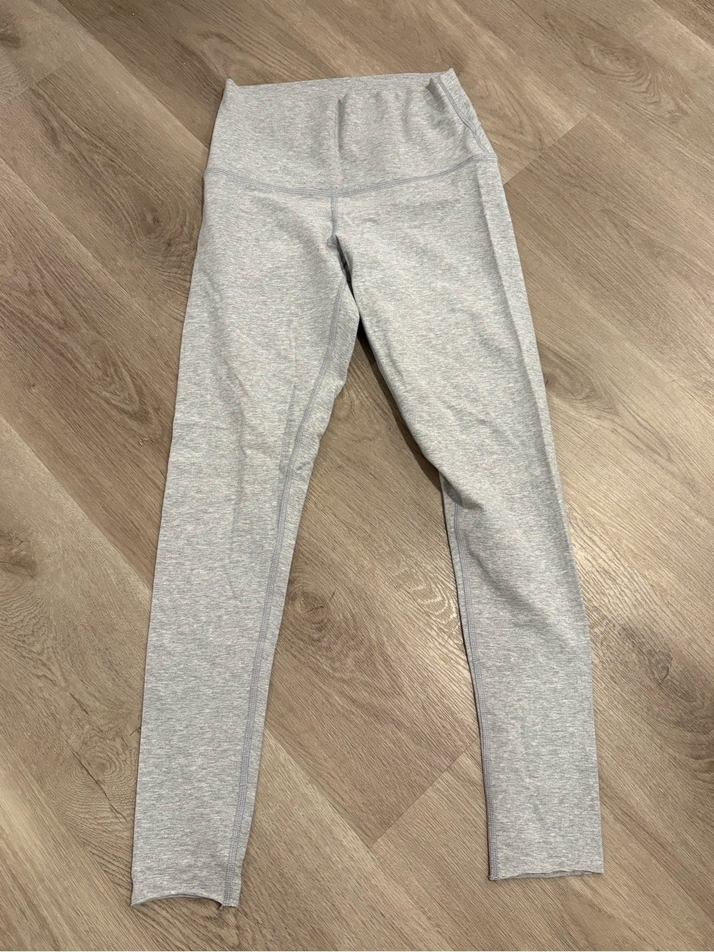 Aritzia Light Gray High-Rise Leggings